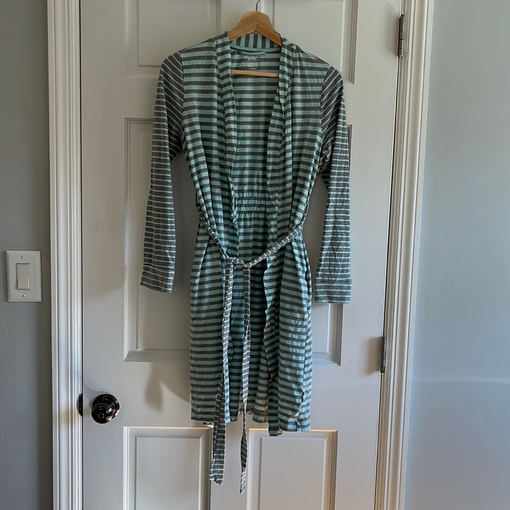Bump in the Night Nursing Robe Sz M
